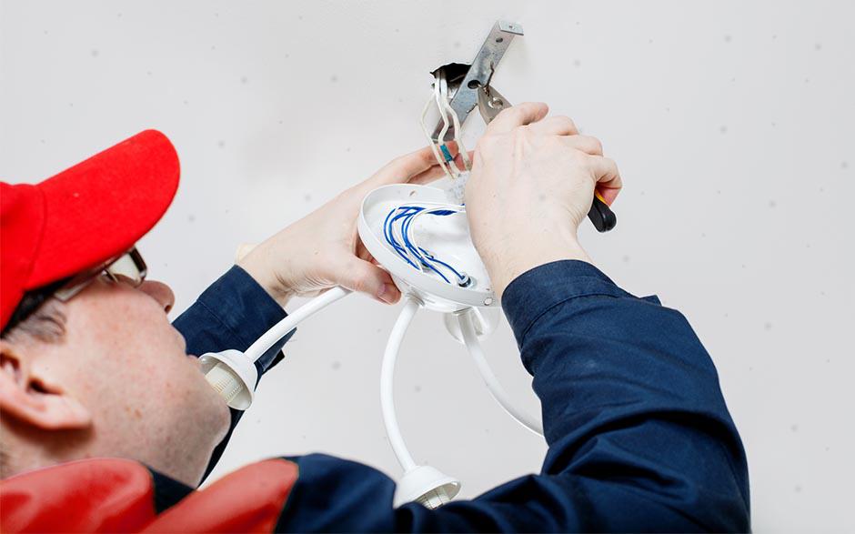 cherche électricien pas cher Garches